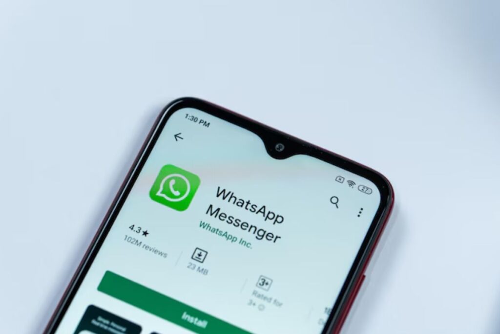 WhatsApp Tests Voice Messaging Feature for Meta AI in Latest Beta Update