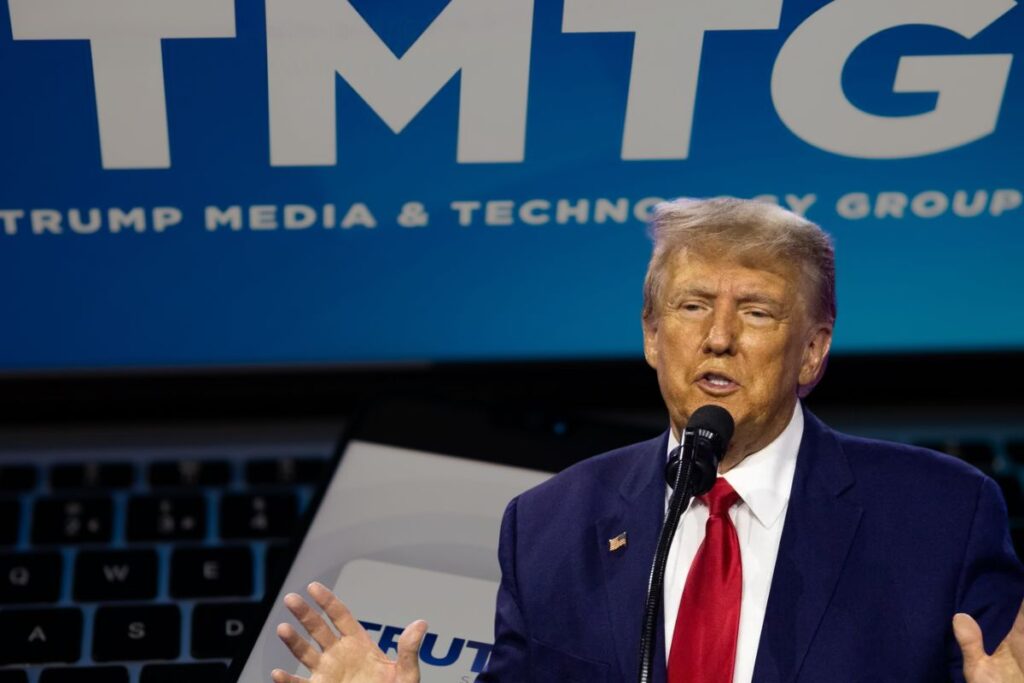 Trump Media & Technology Group Shares Fall 6.4% Amid Declining Trading Volume