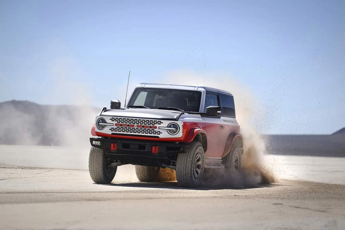 2025 Ford Bronco Stroppe Special Edition Pays Tribute to the Iconic Baja Bronco